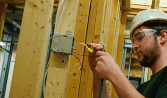 The Many Benefits of Working with Professional Residential Electricians